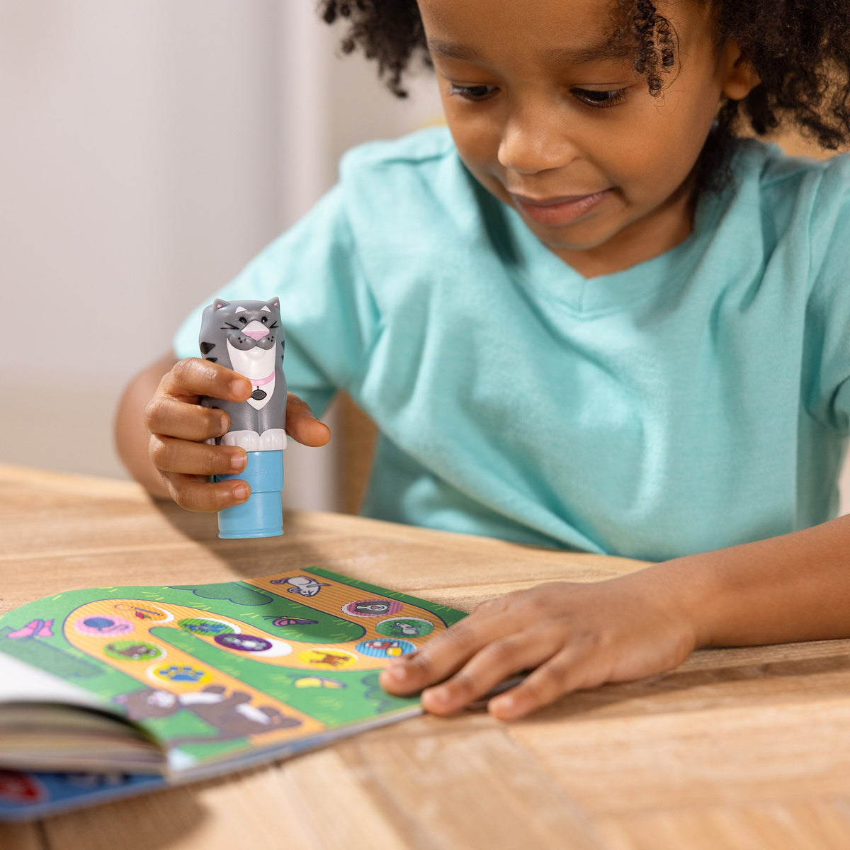 Sticker WOW!™ Activity Pad & Sticker Stamper - Cat I5