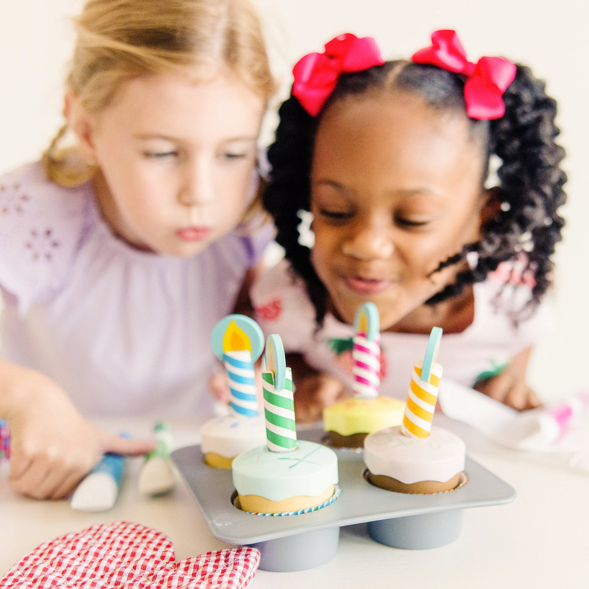 Bake & Decorate Wooden Cupcake Play Set O2