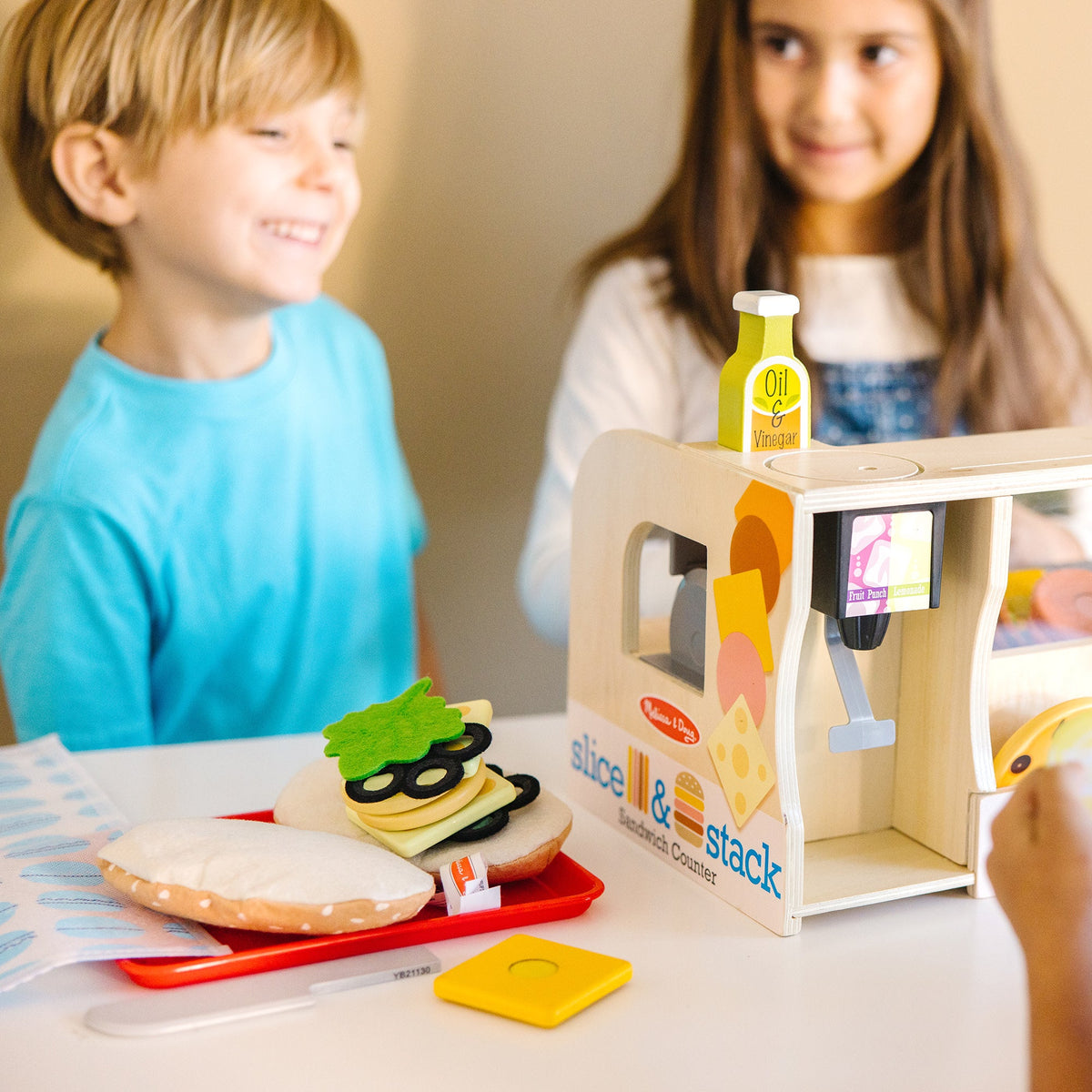 Slice & Stack Sandwich Counter U6
