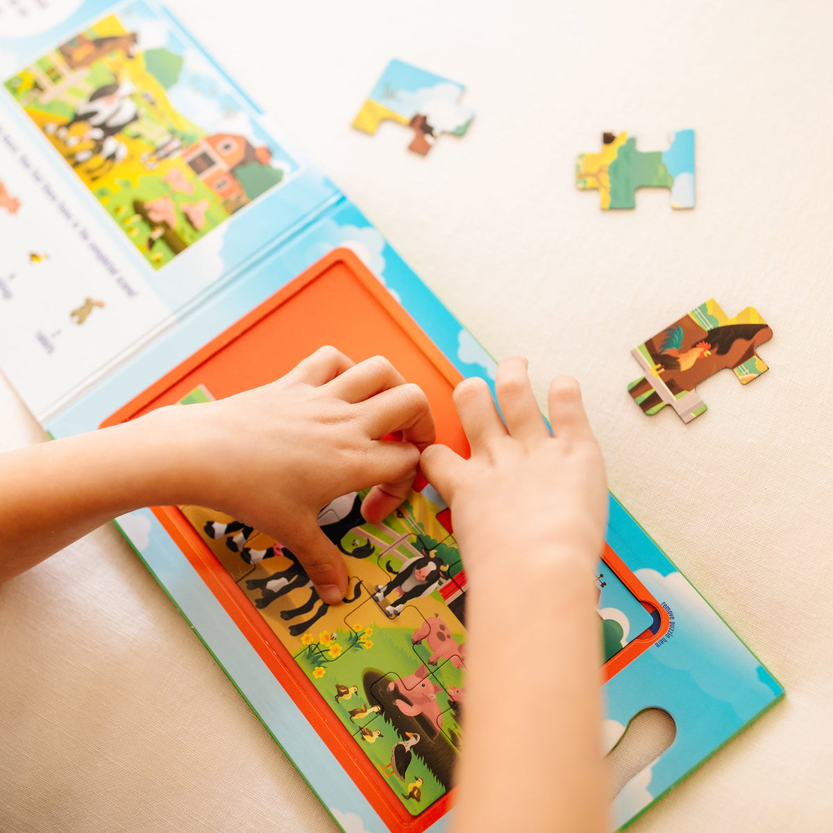 Take-Along Magnetic Jigsaw Puzzles – On the Farm N5